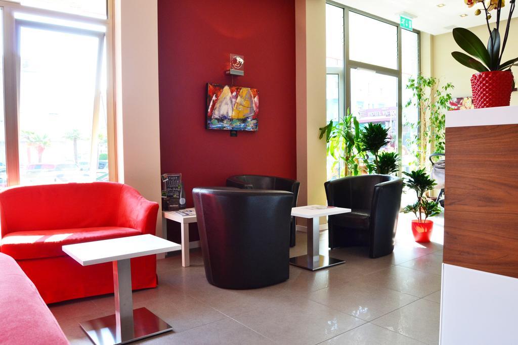 Hotel Midi Lido di Jesolo Kültér fotó