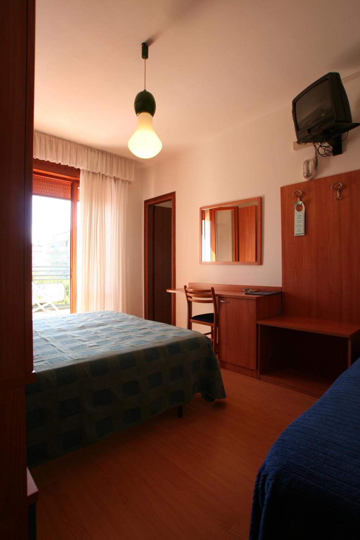 Hotel Midi Lido di Jesolo Szoba fotó